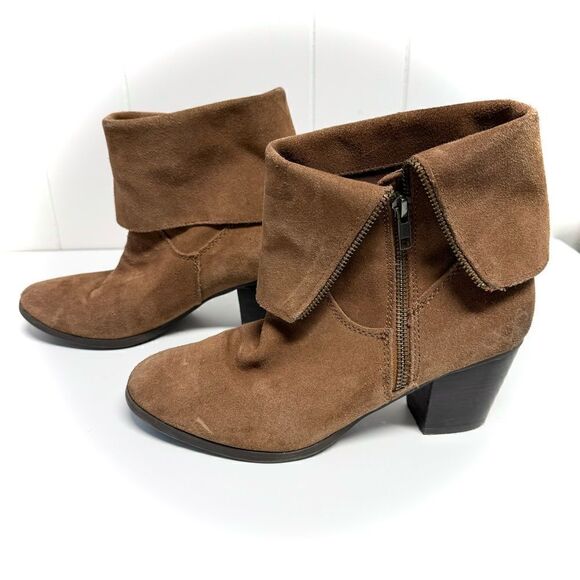 🚨4/$25 Bass Brown Leather Suede Cuffed Ankle Booties Size 8.5 - Picture 1 of 7